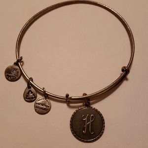 Charm bracelet